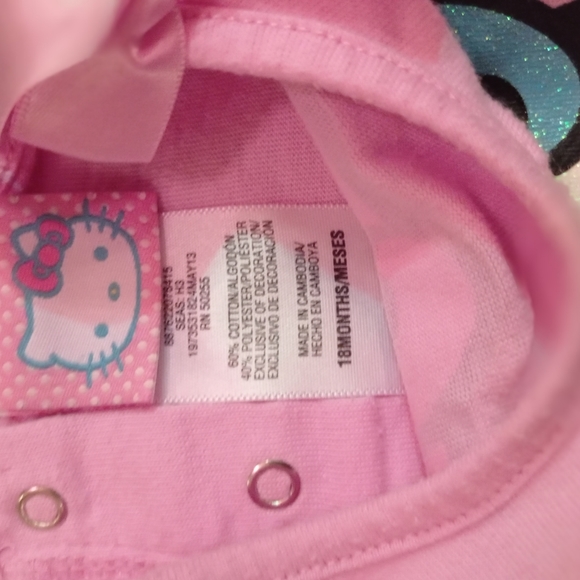 ππ» Host pick ππ» * 3 for 25 $ * Set top and skirt Hello Kitty 18-24 months - Picture 2 of 6